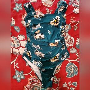 Cupshe 1 piece bathing suit